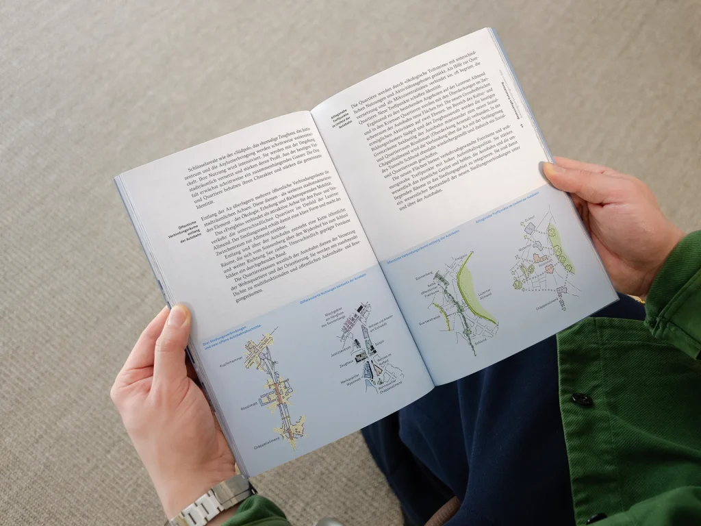 Doppelseite mit Grafiken